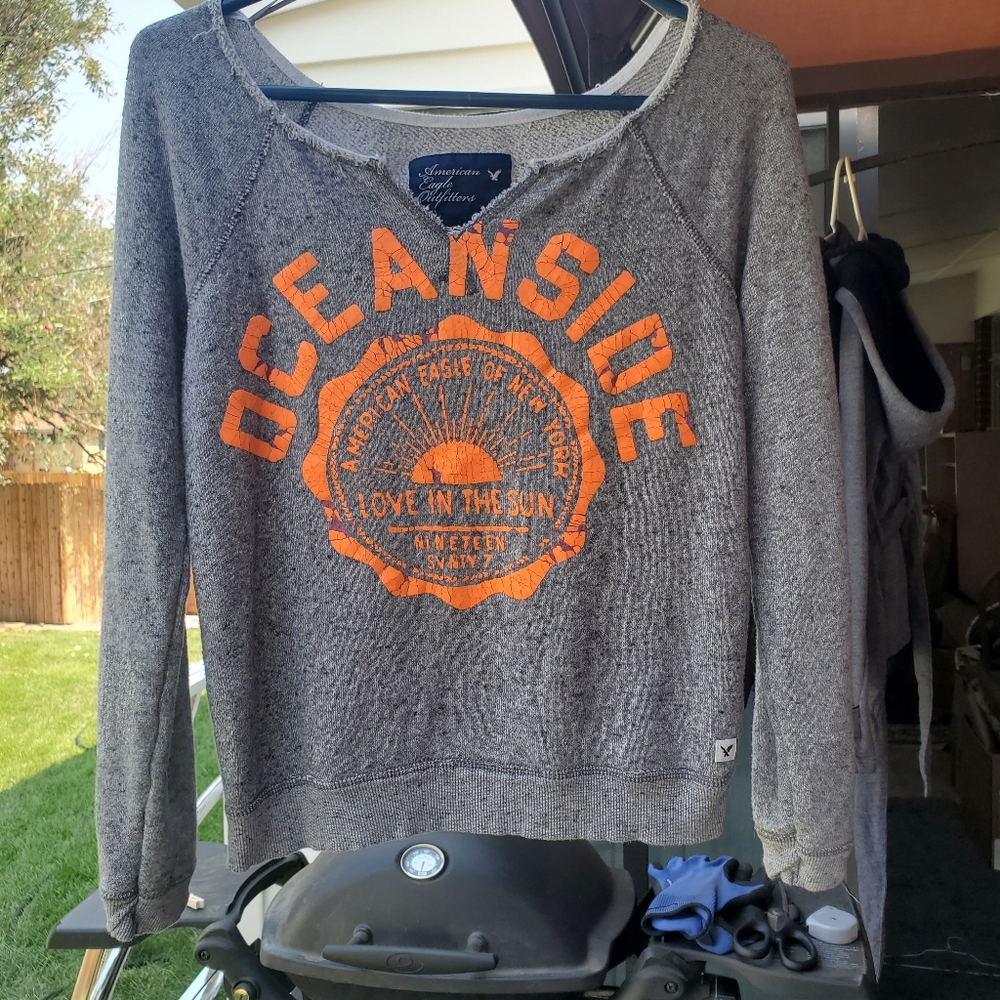 American eagle crewneck